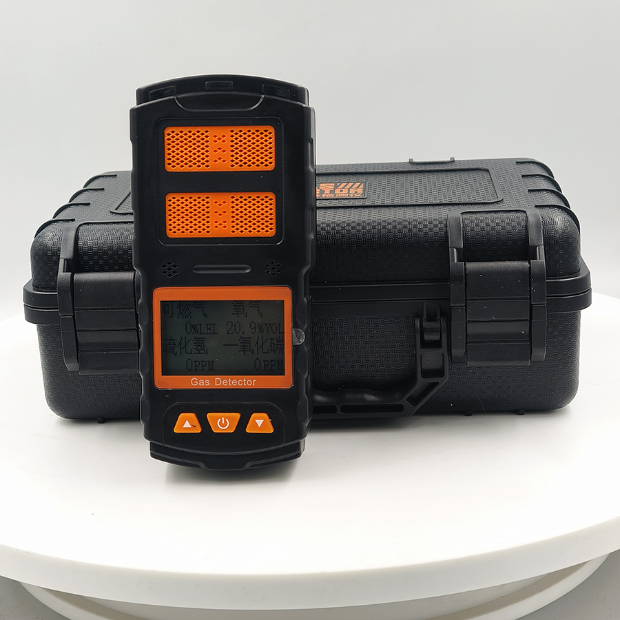 四合一氣體檢測儀.jpg