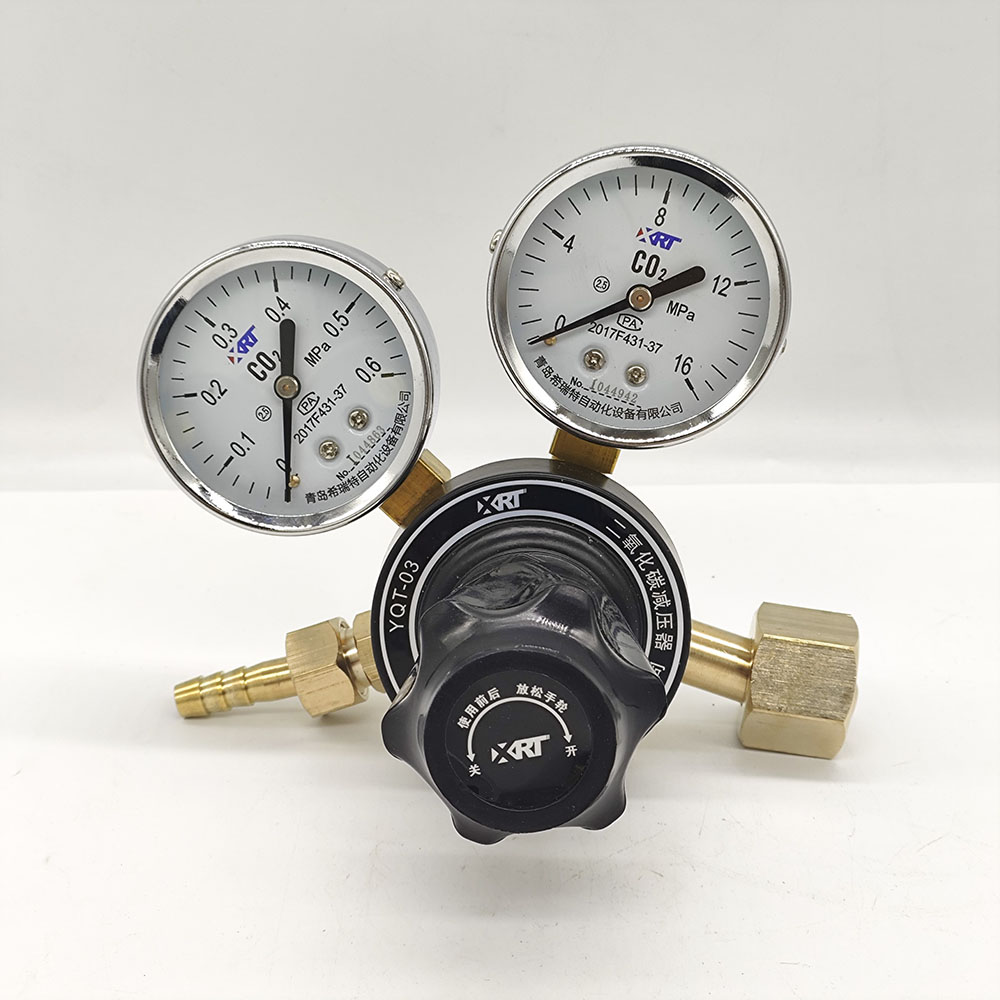 二氧化碳減壓器YQT-03，0.6x16mpa.jpg